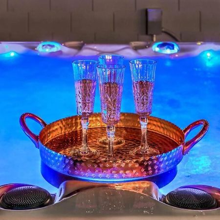 Cozy Desert Retreat - Pool, Spa, Views Гендерсон Екстер'єр фото