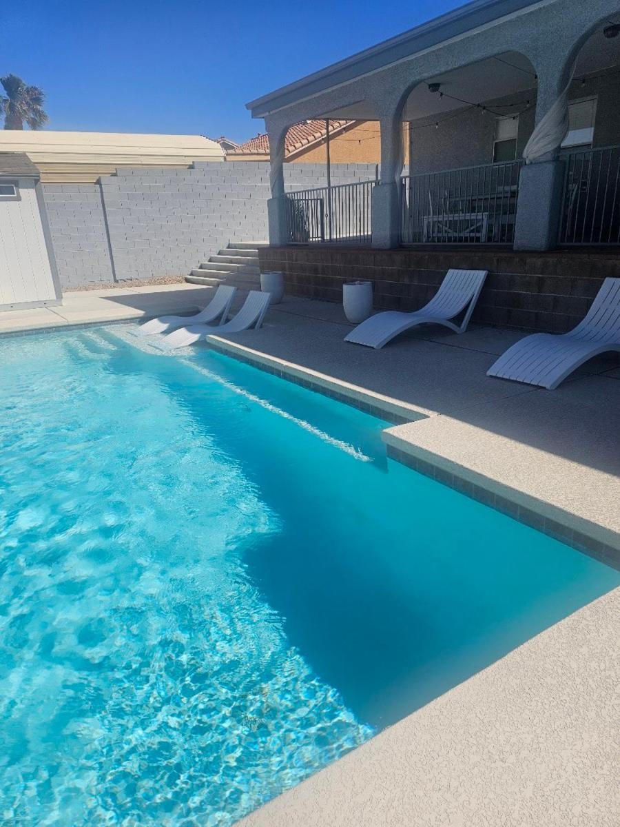Cozy Desert Retreat - Pool, Spa, Views Гендерсон Екстер'єр фото